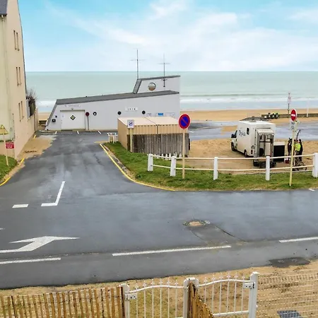 بيت للعطل 2 Bedroom Cozy In