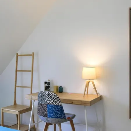 Stunning Home In Jullouville With House Sea View Semesterbostad